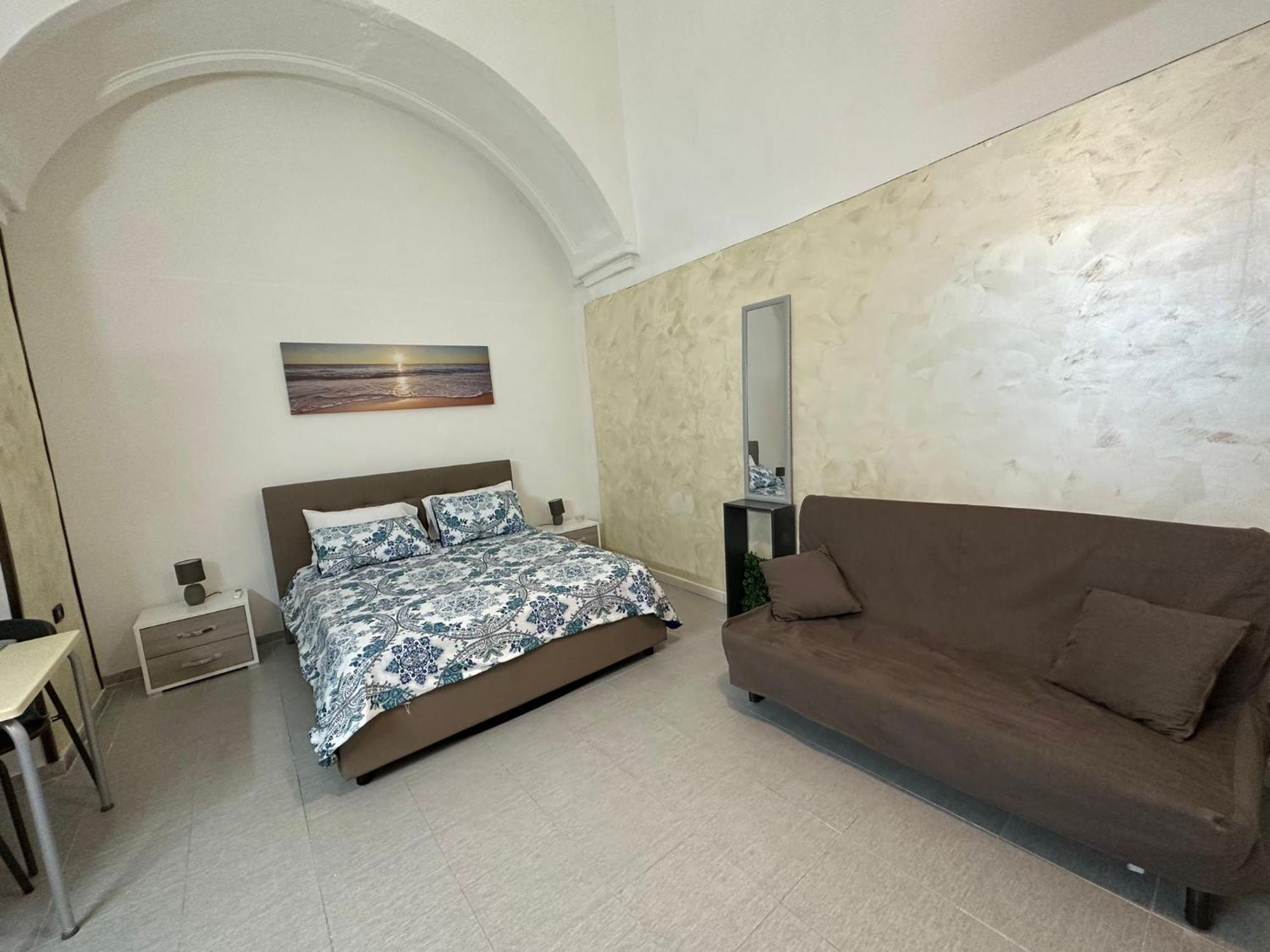 Portico House 17 Apartment
