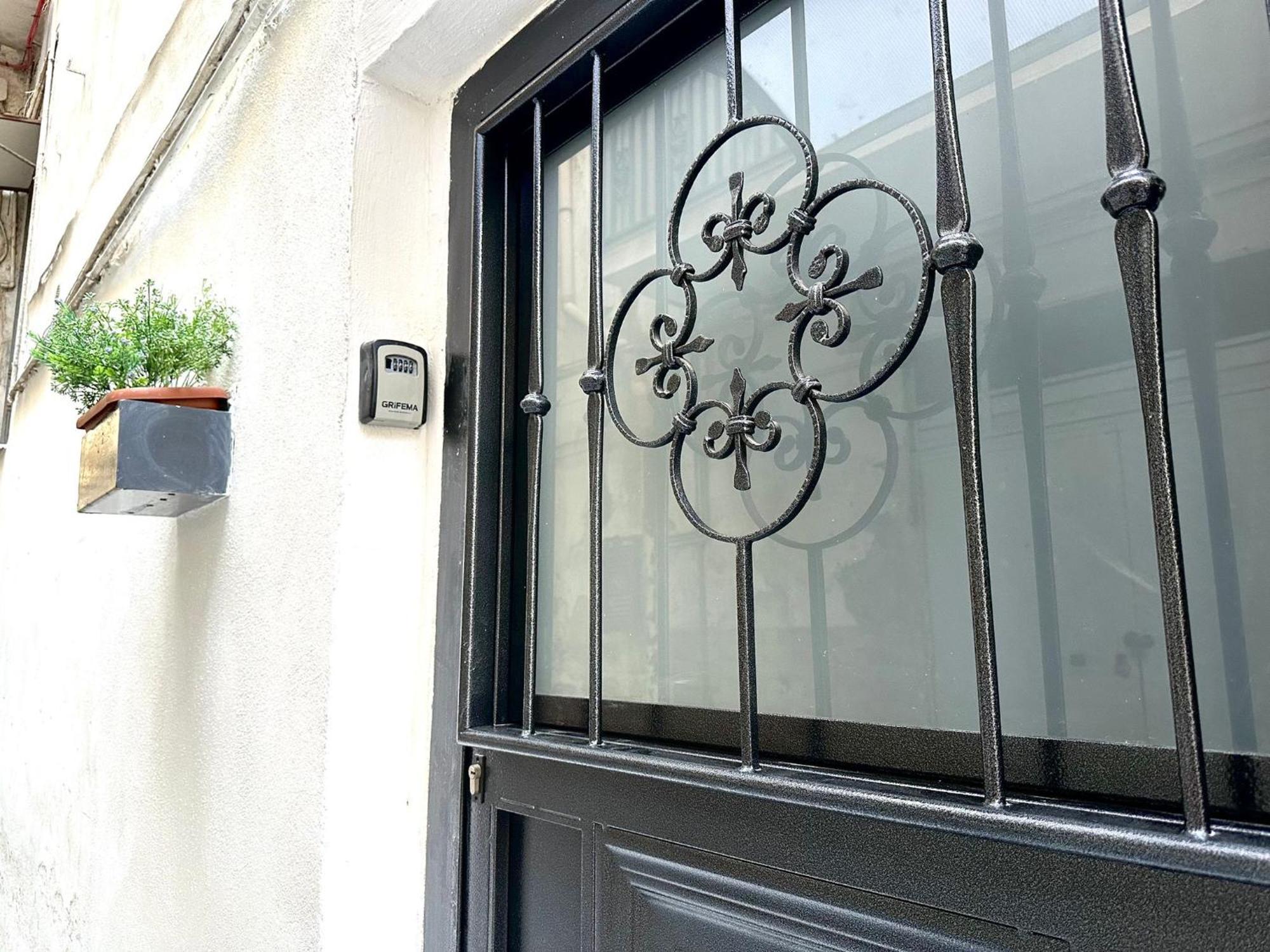 Apartment Portico House 17 Naples